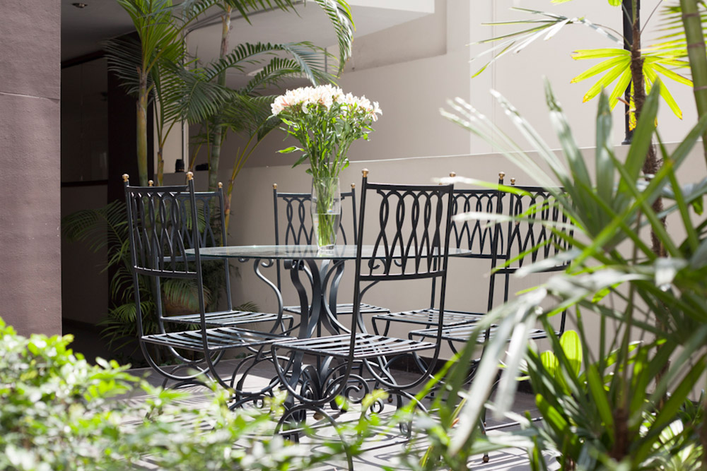 El Angolo Hotels About